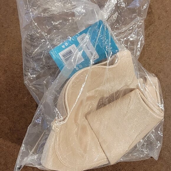 NEW 42C Vanity Fair 76345 Women's Beauty Back Smoothing Seamless T-Shirt… - Picture 7 of 9